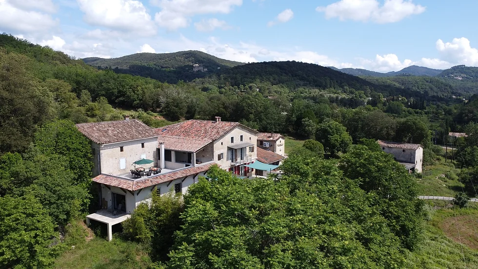 Dans les Cévennes gardoise, un domaine exceptionnel pour votre stage Tantra entre hommes